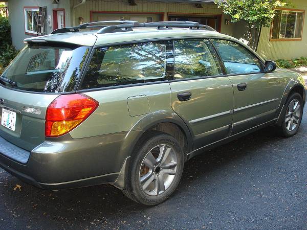 2005 Subaru Outback Wagon - Pocos kilómetros - Totalmente renovado - $5,800 (Corvallis)63470783481987124