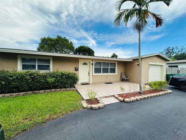 $699,000 / 3br - 1344ft2 - 🌹🏠Amazing Opportunity! 3/2 Single Family Home with Garage for Sale!64002013273218122