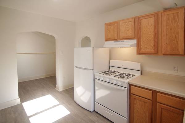 $900 / 486ft2 - Nice Studio, All Utilities Included, Full Kitchen & Bath (Regent Square - Frick Park - 500 Todd St)64013203096193122