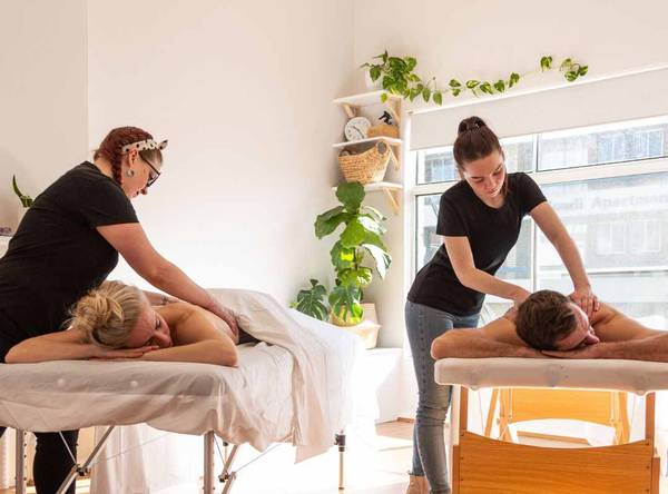 $740 Calm & Professional Massage Space – 24/7 Access (mission district)63847324860931120
