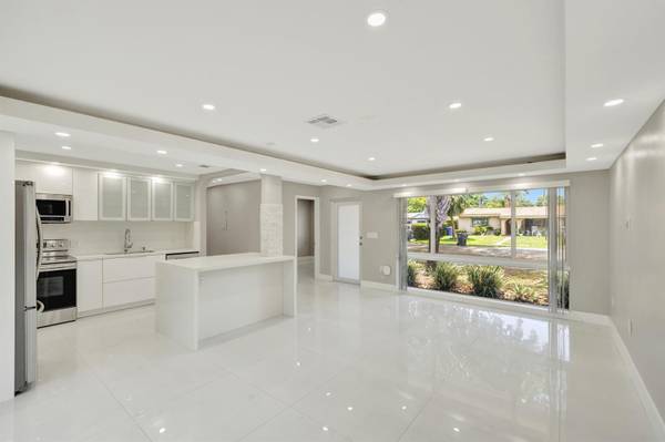 $395,000 / 4br - 1262ft2 - 4B/3B Remodeled Home in West Hollywood (Hollywood Beach)63906440793987120