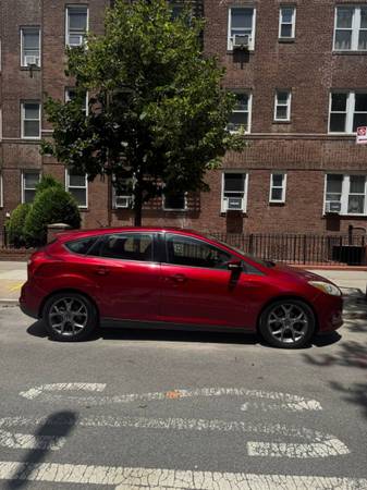 Ford Focus SE 2014 - $4,500 (Brooklyn)63614068018177123