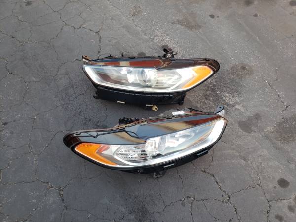 2013-2015 Ford fusion headlights (halogen bulbs) with light bulbs and accessorie 1