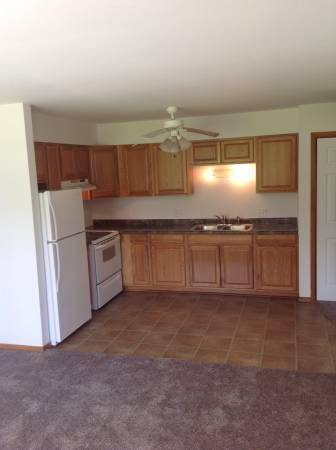 $825 / 1br - 1 Car Garage - Brownsville (Brownsville)63845964222209122