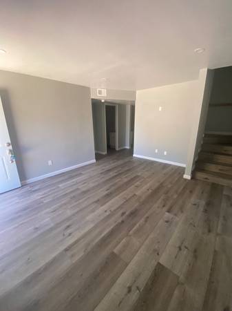 $1,900 / 5br - 5 bedroom 2 bath63809864753025121