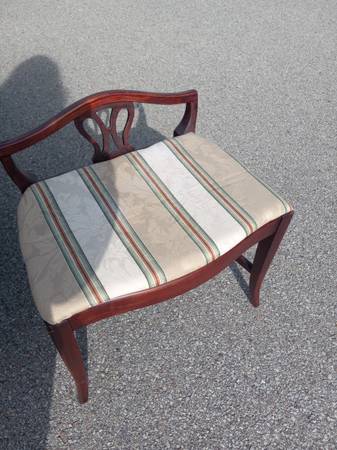 Mahogany Vanity  Chair 1