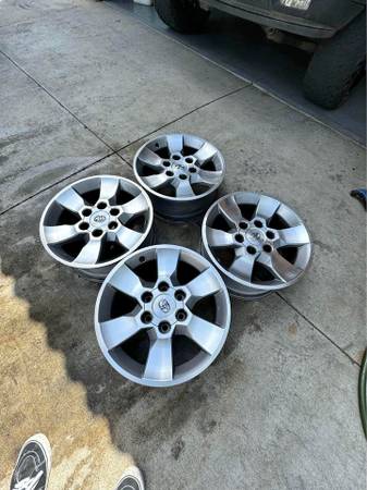 TOYOTA 4 RUNNER-TACOMA-TUNDA 17 INCH ALLOY WHEELS 1