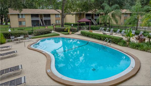 $1,009 / 1br - 635ft2 - Love Where You Live (Close to Winn-Dixie, Target, and DG!)64005272029697121