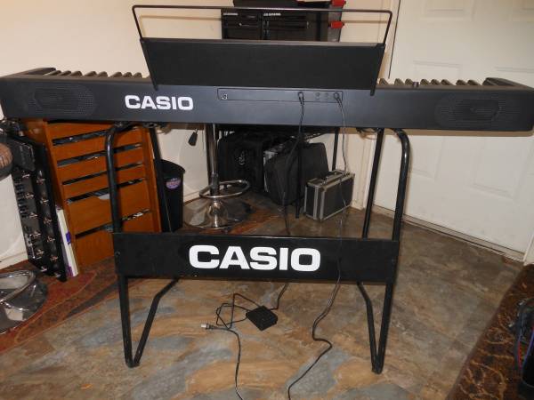 casio cdp-s100 didgtal piano with pedal 1