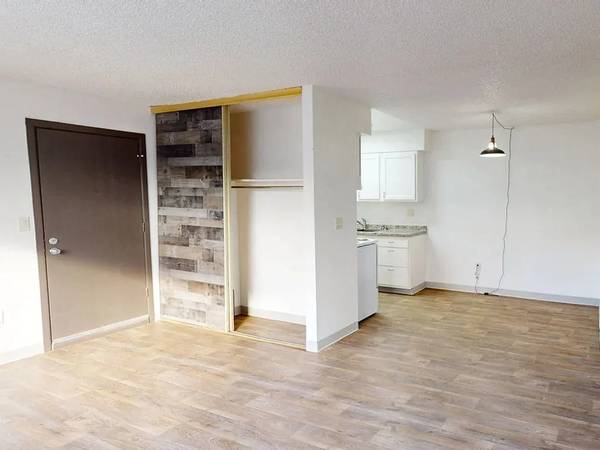 $1,365 / 2br - 720ft2 - 🏙️ Unidad D7 – Reforma Moderna, 2do Piso (Canon City)63658162021505122
