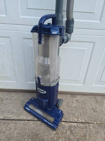 Shark Vacuum 1