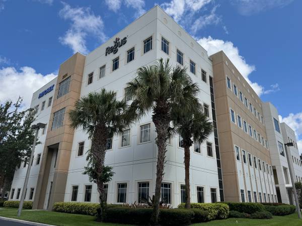 $389 Affordable Co-Working Space! (West Palm Beach)63379685672577122