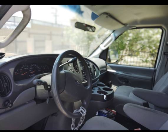 Ford F350 super Duty perfect condition - $5,000 (San Diego)63470057995651123