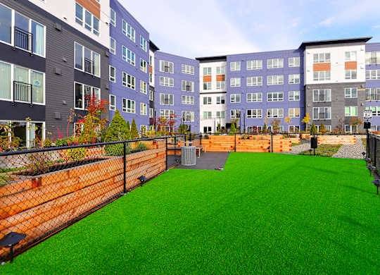 $1,783 / 520ft2 - Ventanas grandes con luz natural, sala de juegos, lavado para mascotas (23400 Hwy 99, Edmonds, WA)63814789083907120