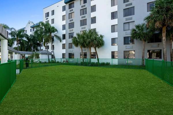 $1,550 / 1br - 510ft2 - ¡510 pies cuadrados de 1 dormitorio / 1 baño! ¡Nuestras hermosas vistas no te decepcionarán! (West Palm Beach)63825138735617124