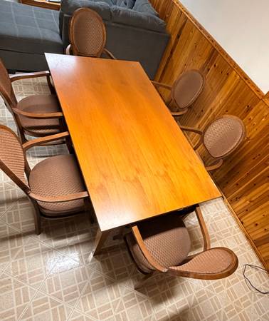 Dining table with 6 chairs 1