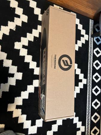 Theremini like new with box 1