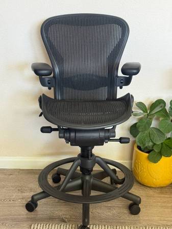 Herman Miller Aeron Drafting Stool - Fully Loaded - Size B 1