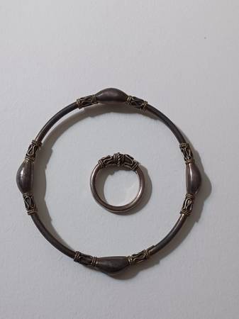 Vintage silver bracelet and ring set. 1