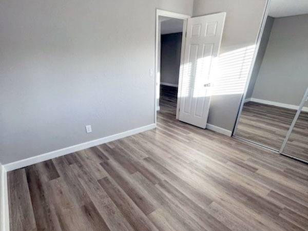 $3,295 / 2br - 917ft2 - Pet-friendly home, 2BR apt, Situated in Mountain View, Modern kitchen (mountain view)63824144586497124