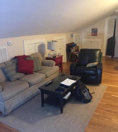 $1,350 / 1br - 800ft2 - Walk 12South/Belmont Univ, cafes/venues (Nashville)63924810906882121