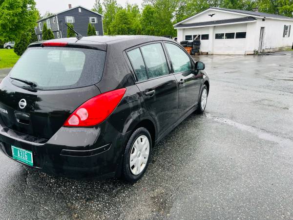 2010 Nissan Versa - S  4- Speed Automatic 4cyl. Loaded  Southern Vehicle No Rust - $4,995 (Derby vt)63622594001795124