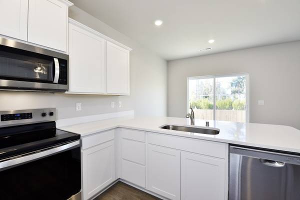 $525,900 / 3br - 1431ft2 - We can help YOU find the home of your dreams TODAY! đ (Yelm)64314091721602121