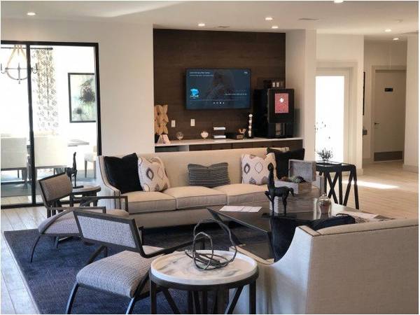 $1,149 / 3br - LIVE IN LUXURY AT REDUCED PRICES WITH SEPTEMBER AND OCTOBER FREE!!!!63902941628035122