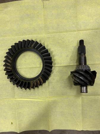 Ford 9” ring and pinion gear set, 3.89 ratio 1