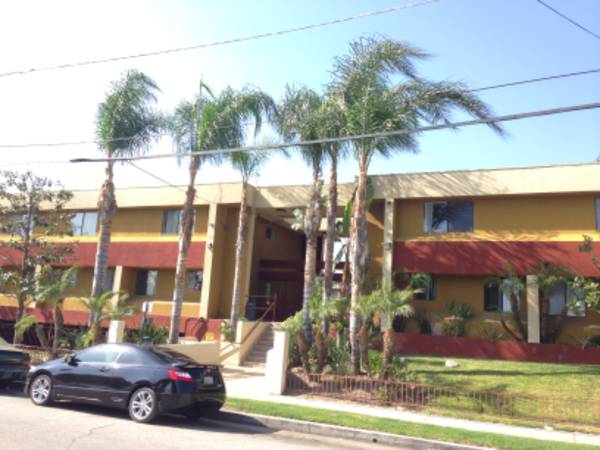 $2495.00 / 2br - 1000ft2 - Adosado renovado de 2 habitaciones y 2.5 baños; 2 plazas de aparcamiento; aire acondicionado y calefacción central63857624454785120