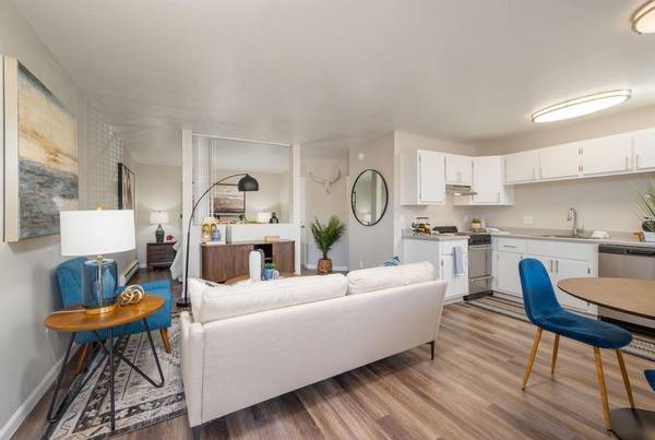 $1,425 / 1br - 500ft2 - Washer/Dryer, Pool, Air Conditioning/Heating, Grill/Picnic Area (Dakota Canyon Apartments)63806044755329120