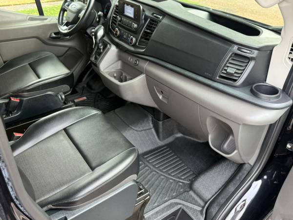 2023 Ford Transit 250 - Photo 13