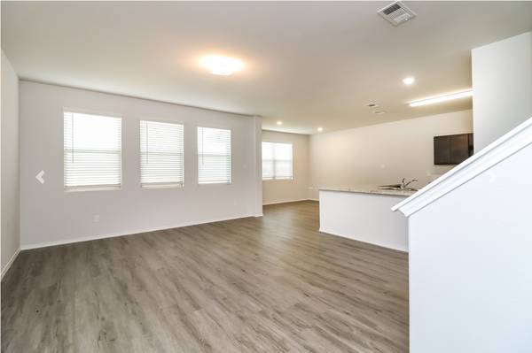 $1,858 / 3br - 1687ft2 - Casas de alquiler Ennis - 6 semanas gratis (Ennis)63796327743873123