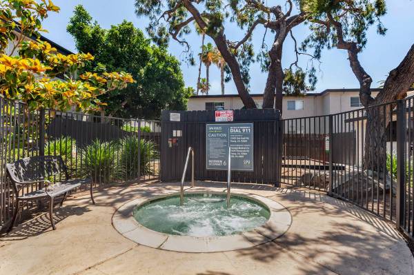 $1,035 / 1br - Celebrating Great Deals. See our One Bedrooms! (Poway)64037219612290124