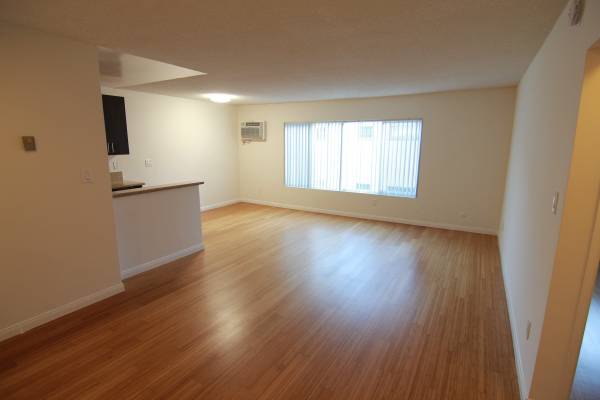 $2,145 / 1br - 650ft2 - Amazing 1 Bedroom Available (Los Angeles)63700899710979120