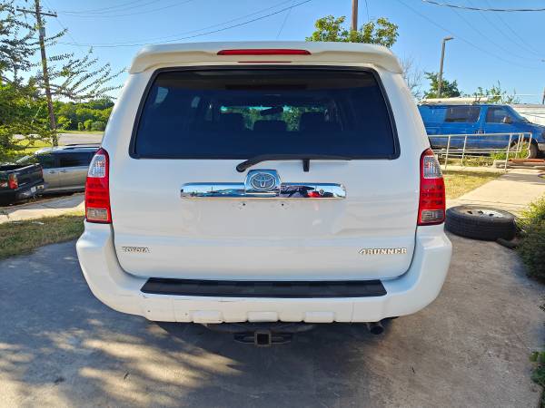2010 Toyota 4Runner Ltd - $11,790 (Pflugerville)63439785775363121