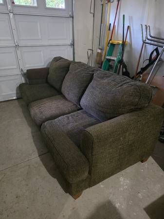 FREE - full size couch - greenish and brown weave 1