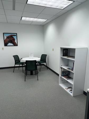 $1,067 / 254ft2 - MAKE THIS YOUR NEW OFFICE SPACE FOR UNDER $1100! (Nashville)63924812272515121