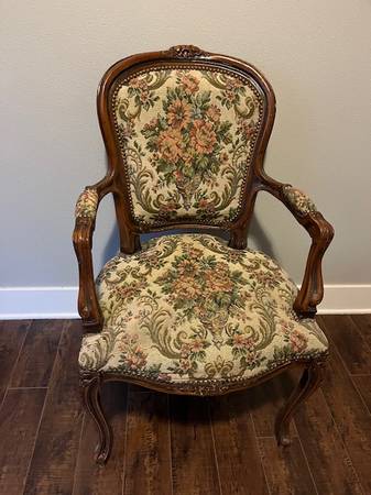 Antique  chair in excellent condition 1