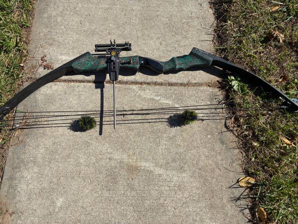 Oneida Screaming Eagle compound bow 1