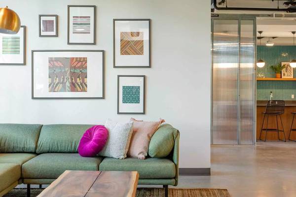 $1,450 / 1br - You and your pets will enjoy life at our community. Pet friendly! (Seattle)63944966179330124