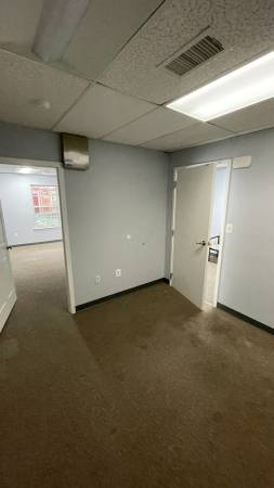 $700 / 150ft2 - $700 - Small business space for lease (*three rooms available*) (college park, md)64040194016259123