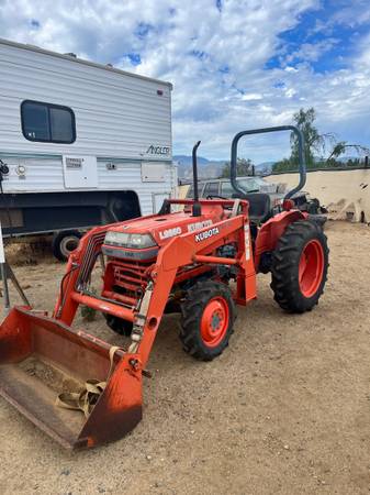 I buy tractors 1