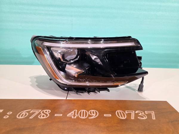 New 2024 2025 Volkswagen Atlas Cross Sport Right LED Headlight OEM 1