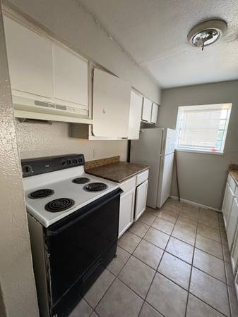 $899 / 3br - 890ft2 - 3 bed + 2 bath - Family Apartment (Corpus Christi)64036540470403122