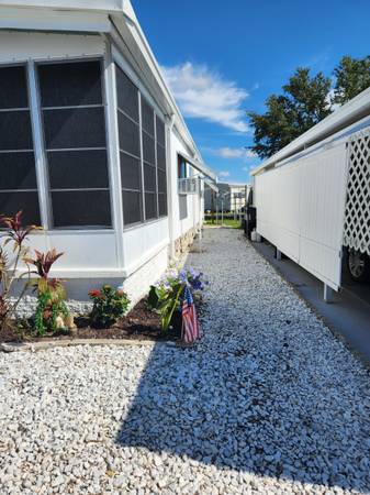 $69,995 / 2br - 1152ft2 - 2/2. Mobile Home Nicely renovated CLOSE to everything (St petersburg)63991224994819121
