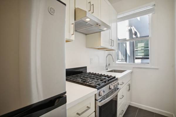 $1,695 / 284ft2 - 124 MASON STUDIO UNIT DOWNTOWN APT READY TO RENT (downtown / civic / van ness)63870648539009124