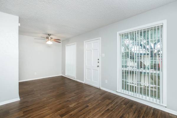 $880 / 1br - 682ft2 - Situated in Fort Worth!, Dog Park, 1BD 1BA (2217 Ridgmar Blvd, Fort Worth, TX)63846411974659120