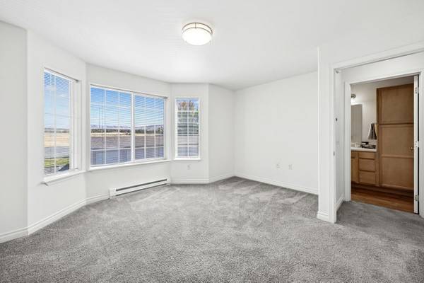 $1,710 / 2br - 1028ft2 - Acceso fácil a la autopista 12, rodeado de lugares favoritos locales (2222 East Isaacs Avenue, Walla Walla, WA 99362)63662908636803121