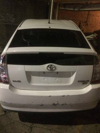 2005 Toyota Prius - $2.100 (Jackson Heights)63484660224641121